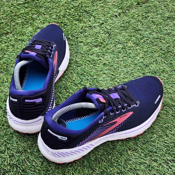 BROOKS ADRENALINE GTS 22 - Women's  Sneakers - SIZE 9B (( No Insoles)) - Picture 6 of 9